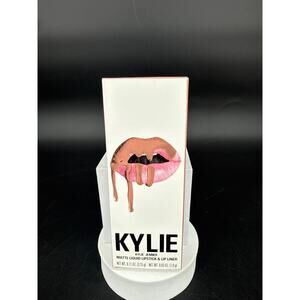 Kylie Cosmetics “Candy K” Lip Kit